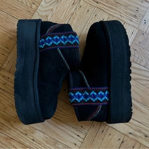 UGG classic ultra black mini  braid platform boots 7 size